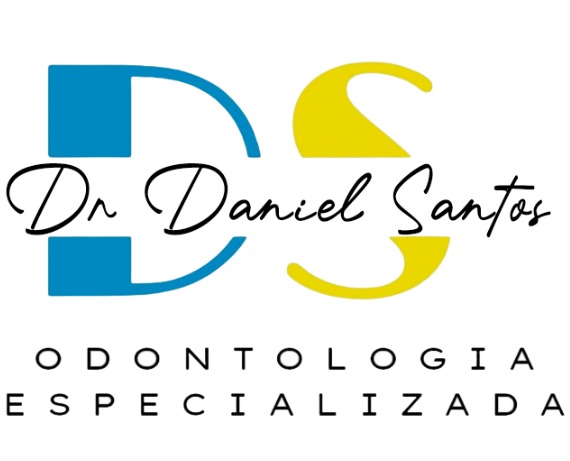 Dr. Daniel Santos